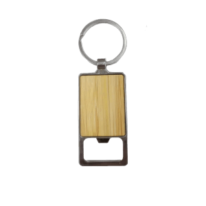 Bamboe sleutelhanger met flessenopener